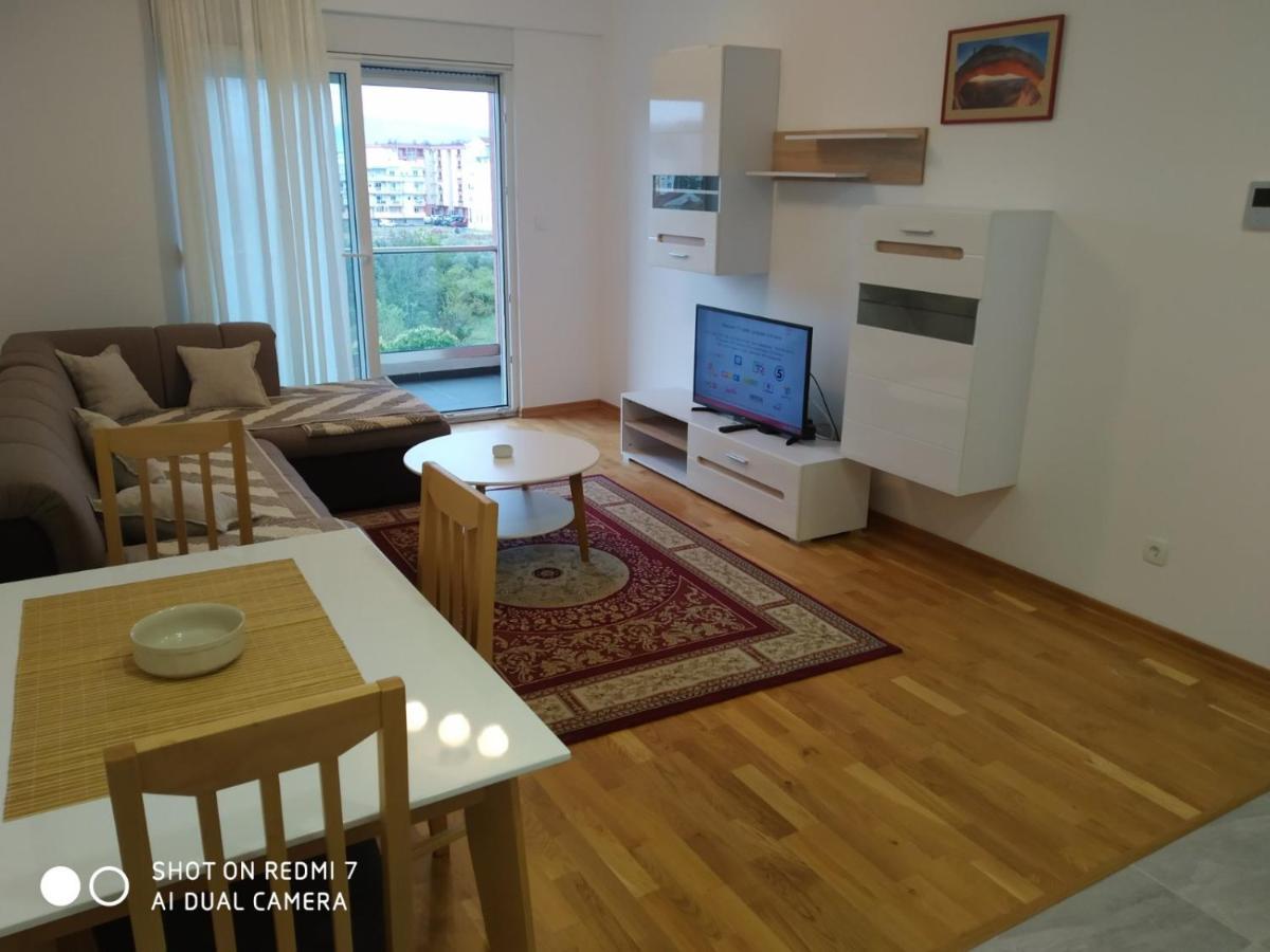Renta Apartman 포드고리차 외부 사진