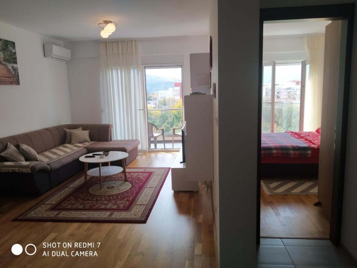 Renta Apartman 포드고리차 외부 사진